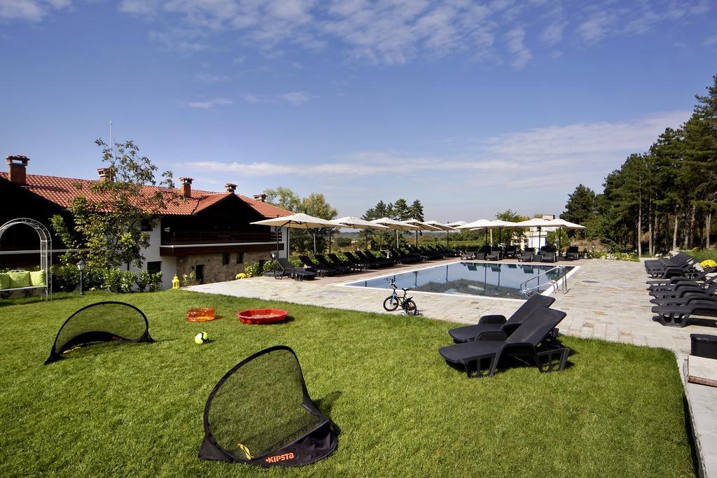 Esterra Vini Guest House Perushtitsa Exterior photo